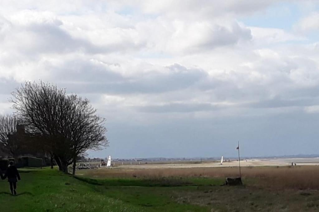 Vue Mer Pour Une Escale En Baie Du Mt-St-Michel Cherrueix Zewnętrze zdjęcie