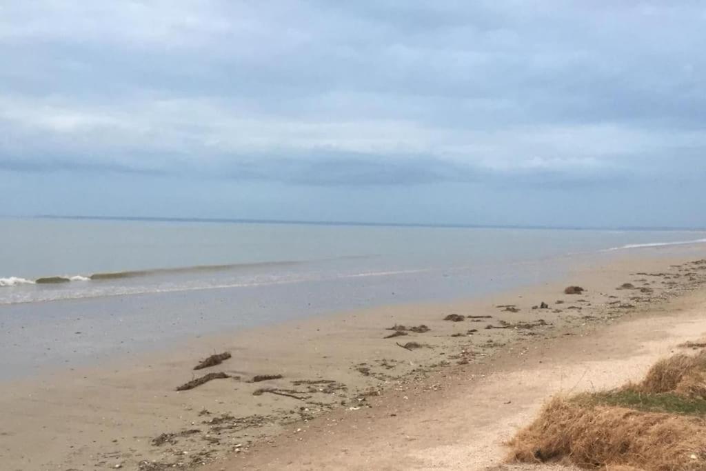 Vue Mer Pour Une Escale En Baie Du Mt-St-Michel Cherrueix Zewnętrze zdjęcie